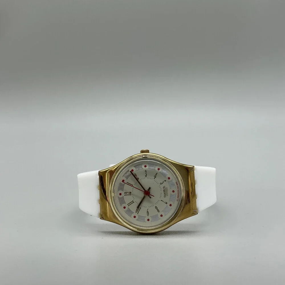 Vintage Swatch Womens Watch 25mm Cream Dial Gold Tone White Band Swiss Quartz